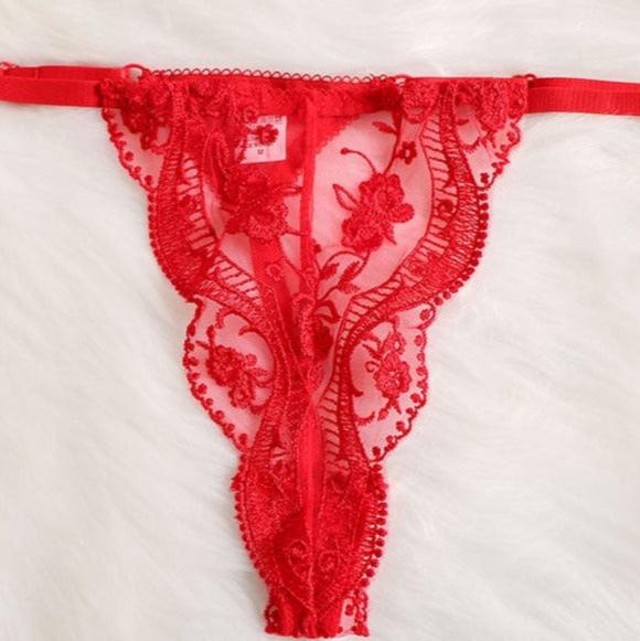 Annette Lace Lingerie Ensemble